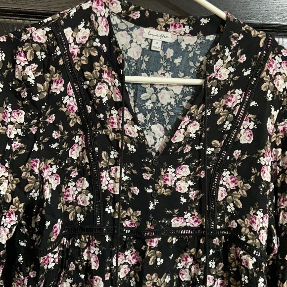 Floral blouse - Picture 2 of 2